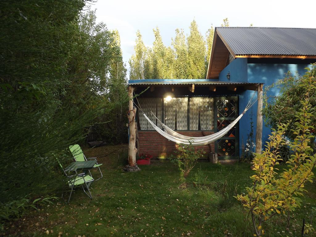 Kiritina'S House Homestay El Calafate Exterior photo